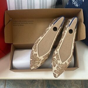 Rothy’s The Point Chantilly Gold Size 7.5